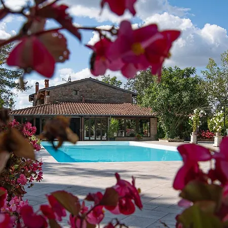 וילה Arzella - 5min From Formula 1, Beautiful Pool, 6 People